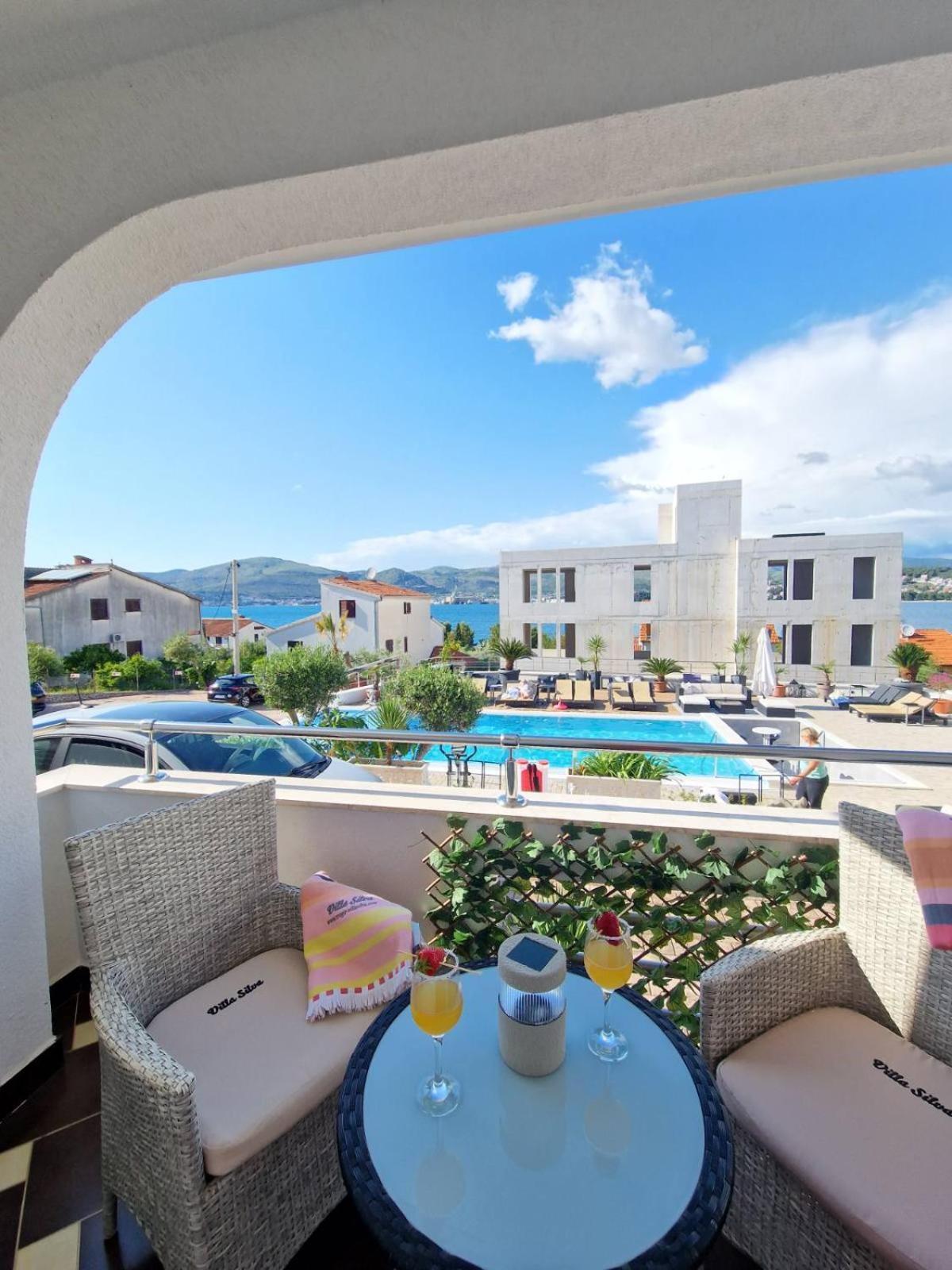 Apartments Silva With A View Of Sea Trogir Exteriér fotografie