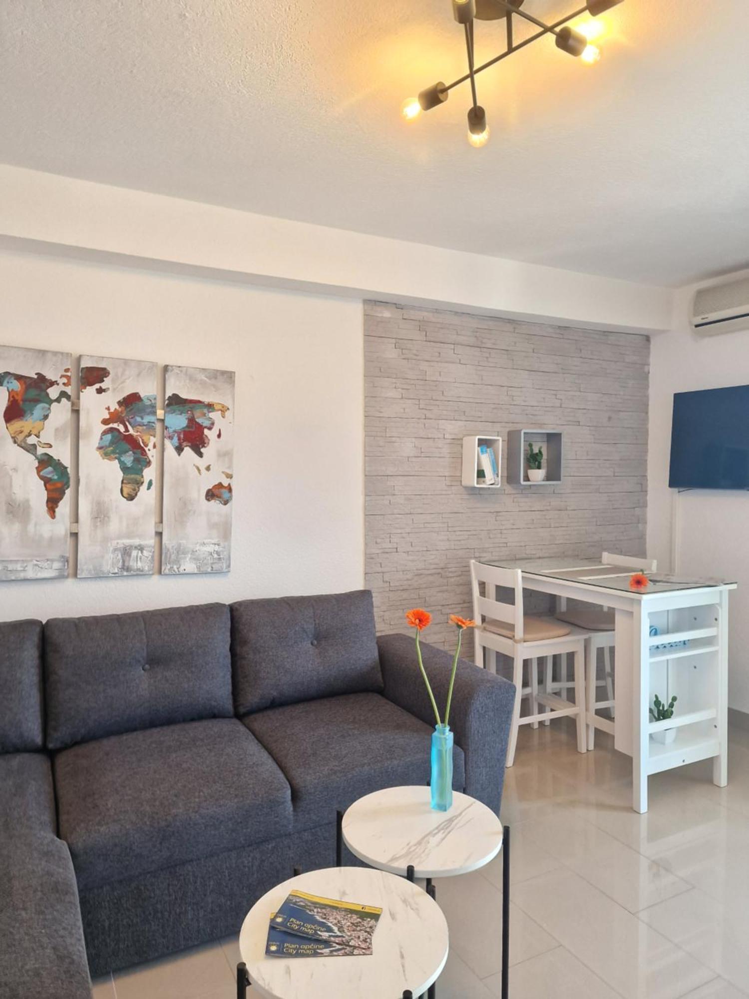 Apartments Silva With A View Of Sea Trogir Exteriér fotografie