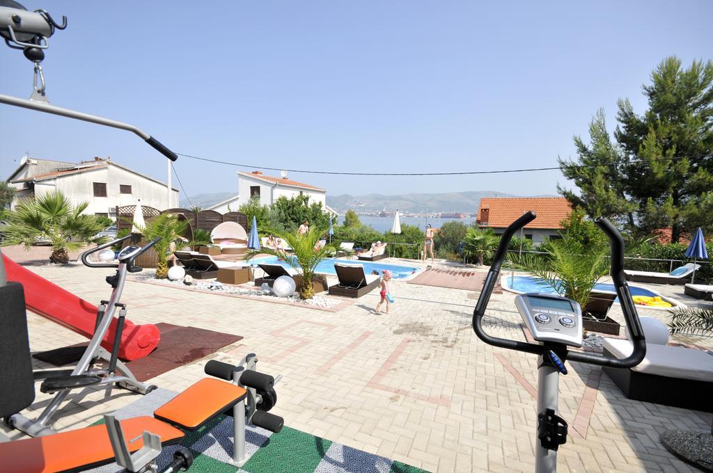 Apartments Silva With A View Of Sea Trogir Exteriér fotografie