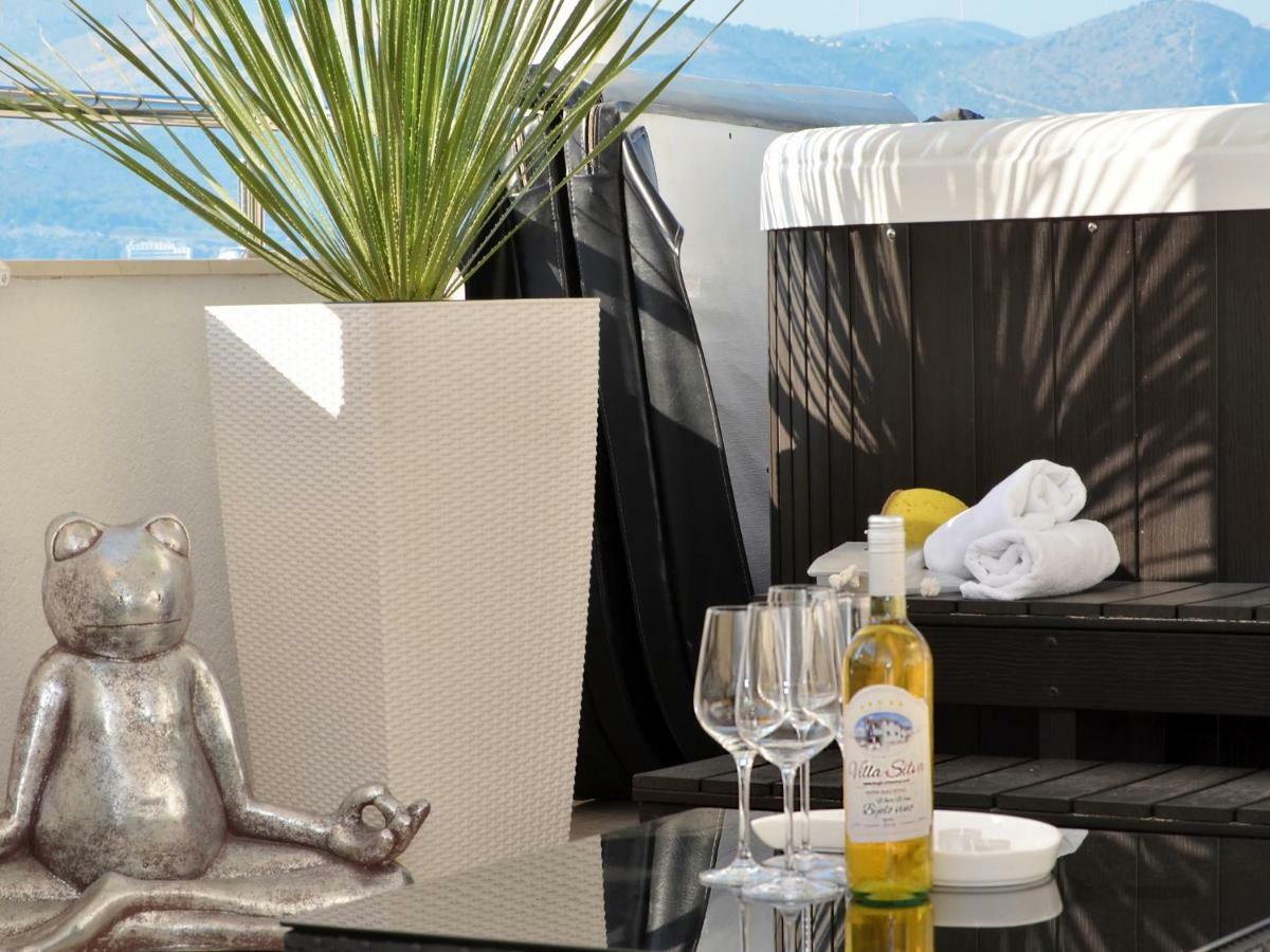 Apartments Silva With A View Of Sea Trogir Exteriér fotografie
