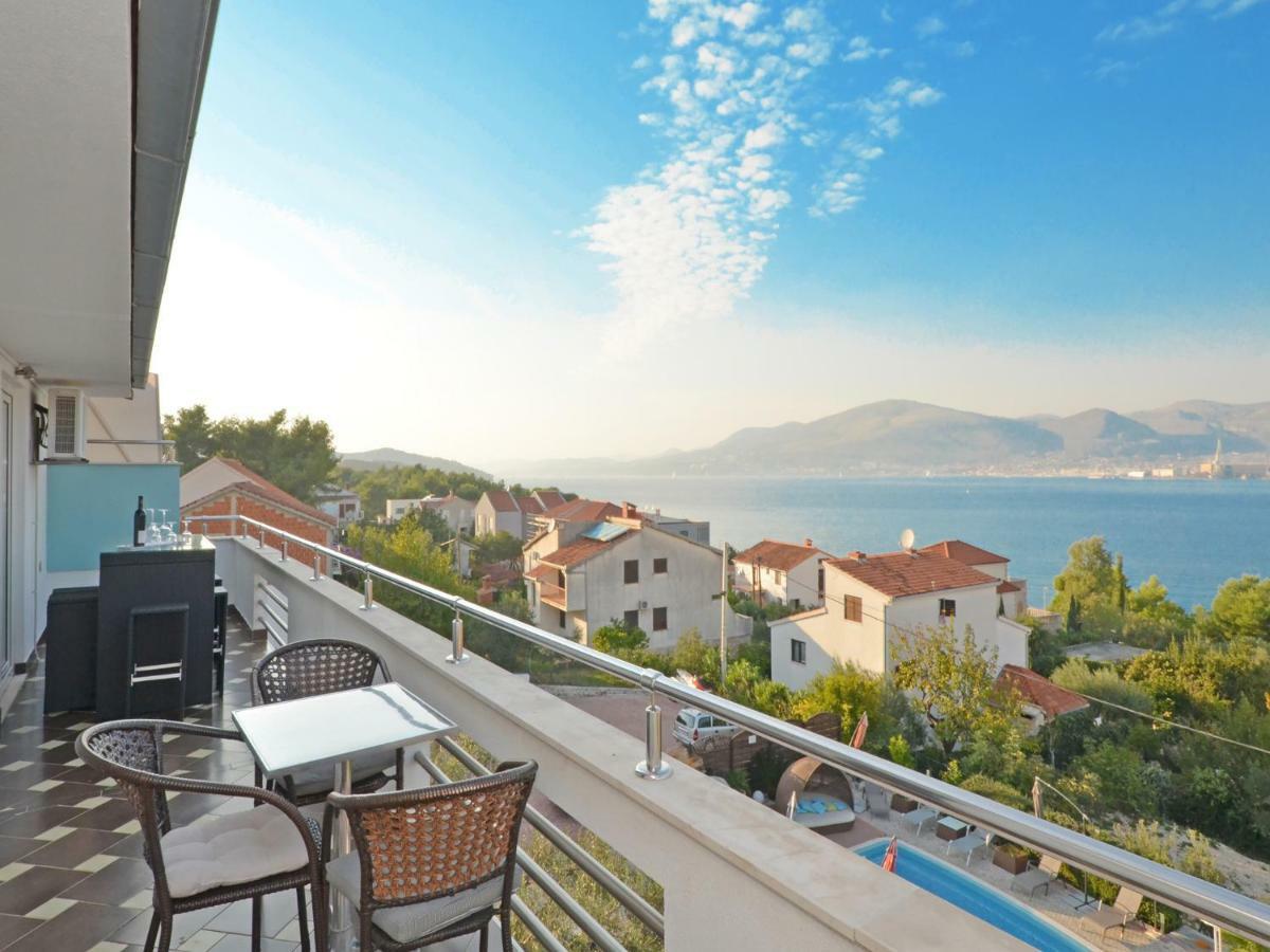 Apartments Silva With A View Of Sea Trogir Exteriér fotografie